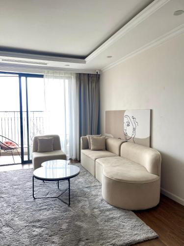 SUNSHINE GARDEN APARTMENT