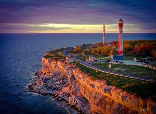 Pakri Parun Pakri Parun