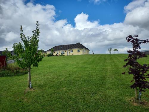 Vedere exterior, Tullaleagan Guesthouse in Oughterard