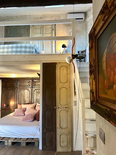 Charming and Design Attic Loft Central Milan in coolest area Navigli Ticinese, Milan (photo 5)