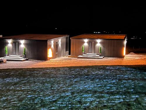 Зовнішній вигляд готелю, Loudoun Mains Luxury Lodges in Н'ювмілнс