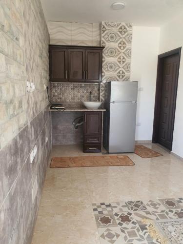 One room for rent in Nablus