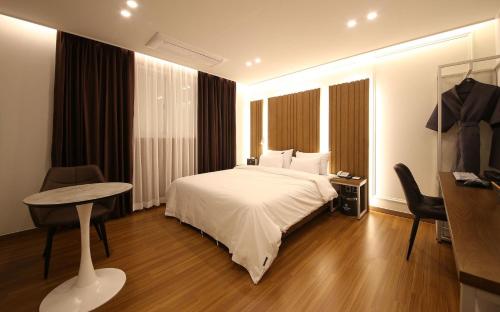 Brown Dot Hotel Sinan