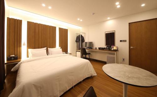 Brown Dot Hotel Sinan