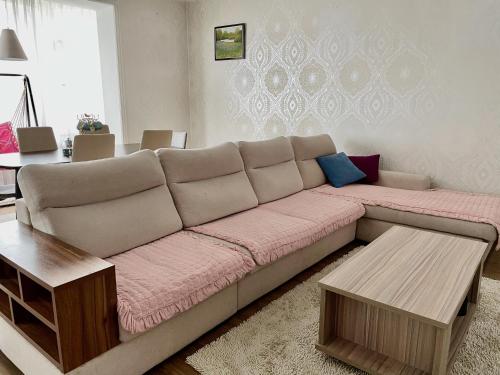 Spacious 140m2, 2 bedrooms apartment, Ulaanbaatar (foto 7)