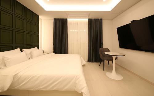 Brown Dot Hotel Sinan