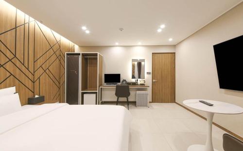 Brown Dot Hotel Sinan