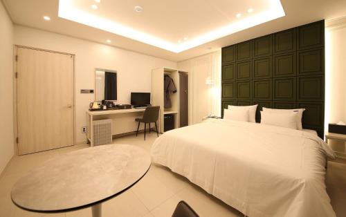 Brown Dot Hotel Sinan