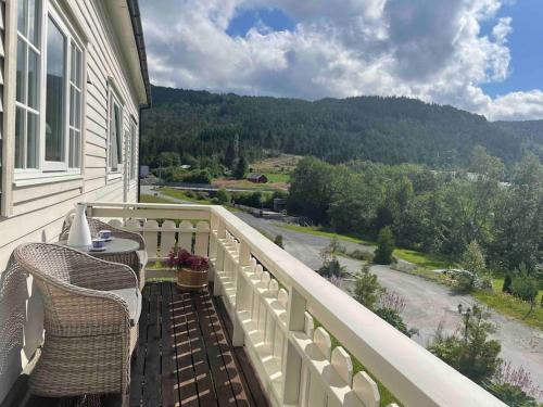 Nakkentunet - familievennlig hus på gårdstun. (Nakkentunet - familievennlig hus pa gardstun.) in 厄斯古格