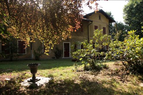 Villa Helios - Centro Ospedali - Lago a 10 minuti auto Free internal parking - Apartment - Varese