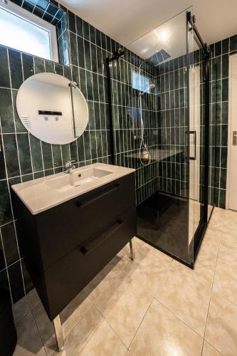 Shower, Gîte jardin - Broussas Beach - Stay In Vassivière in Faux-la-Montagne