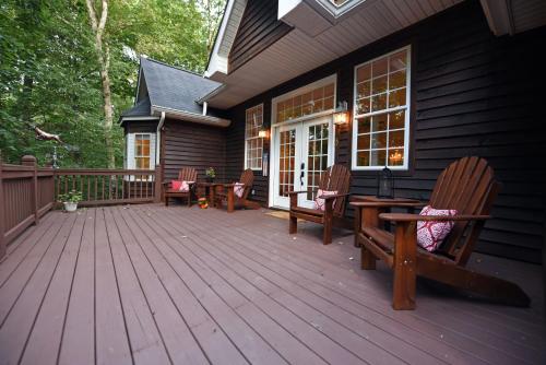 Deer Path Lodge - hot tub, spacious, game room, resort amenities