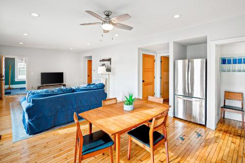 Harborwalk Lower and Upper Harborwalk Lower and Upper