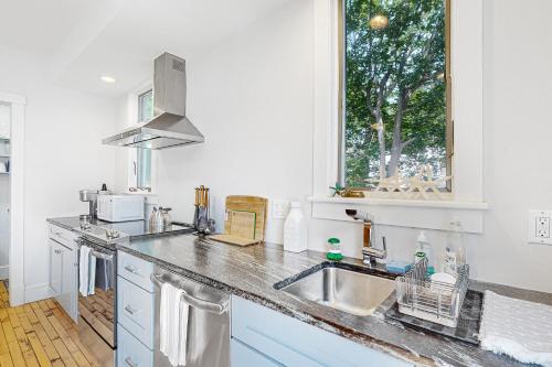 Harborwalk Lower and Upper Harborwalk Lower and Upper