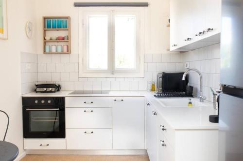 Facilities, lovely apartment in Ra'anana in Raanana
