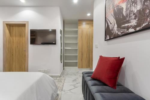 W16 Waterfront Apartment Lekki Phase 1 - image 3