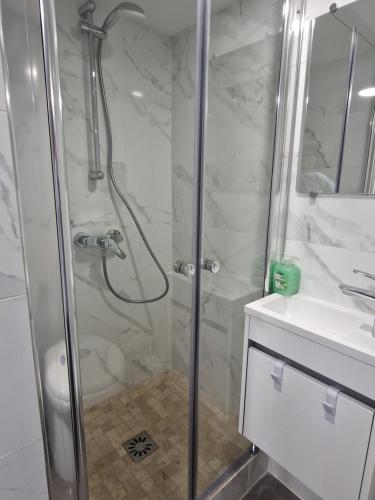 L'auberge de Sucy - Studio Climatisé (L'auberge de Sucy - Studio Climatise) in Sucy-en-Brie