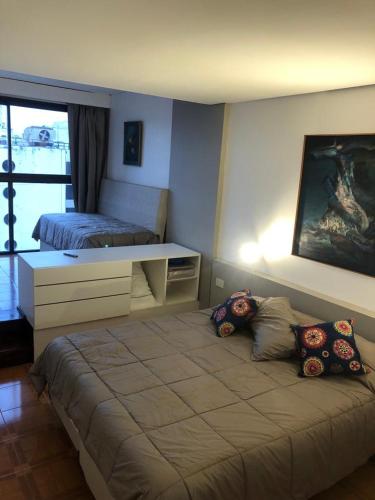 One-Bedroom Apartment image 4