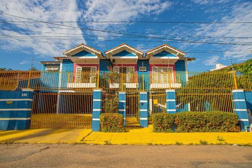 happiness house/ casa da felicidade