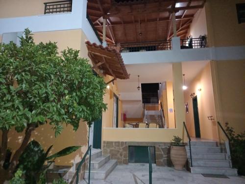 Costa-Rini Hotel - image 11