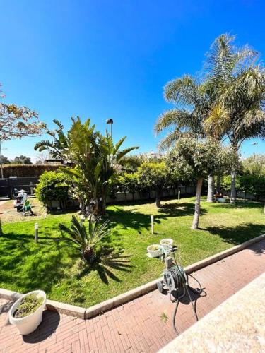  Casa Merlino Tra Terra e Mare - appartamento in Villa - Ricarica auto elettriche, Ferienwohnung in Torre Pelosa