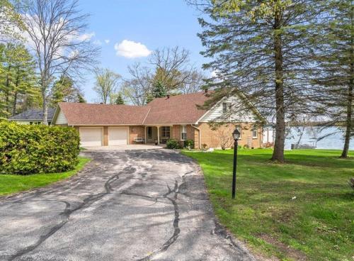 The Captains Lake House