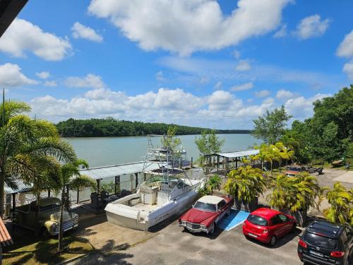 Uitzicht, SAS CLP - La Marina in Kourou