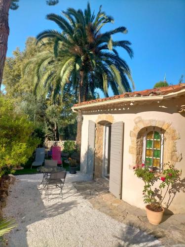 Chambre dans Mas de charme - Chambre d'hôtes - Grasse