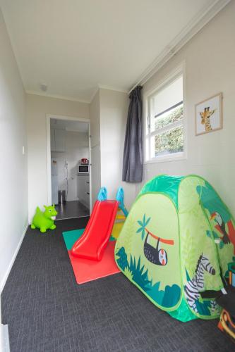 Lake Breeze Motel in Taupo