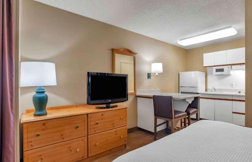 Extended Stay America Suites - San Diego - Sorrento Mesa