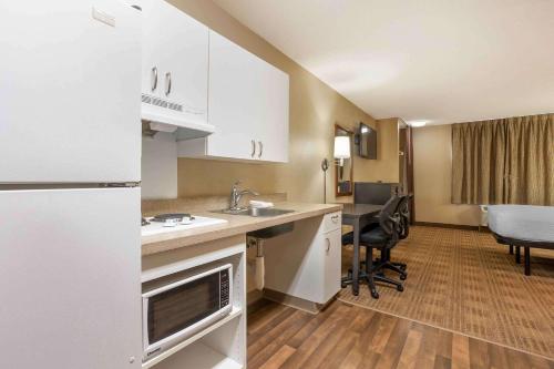 Extended Stay America Suites - Columbia - Stadium Blvd