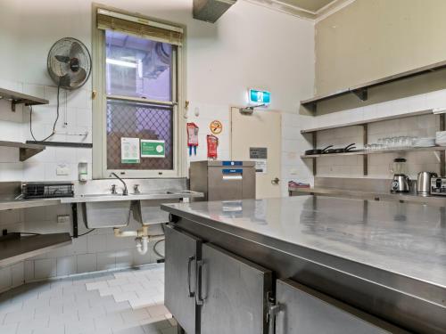 Kitchen, Azzurro Pod Hotel Darling Harbour in Darling Harbour