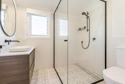 Three-Bedroom House image 10