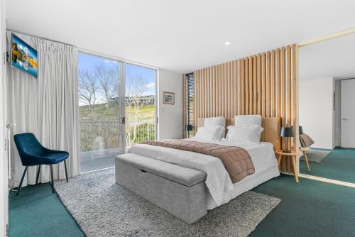 Viesnīcas āriene, The Chocolate Box - Waipu Cove Holiday Home in Waipu