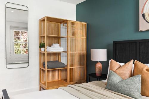 Stylish Darlinghurst Townhouse l 2 Bedrooms - image 7