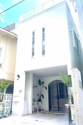 渋谷まで2駅10分!!一棟まるごと貸し切り!駅徒歩3分ペット歓迎お子様歓迎駐車場無料6人まで