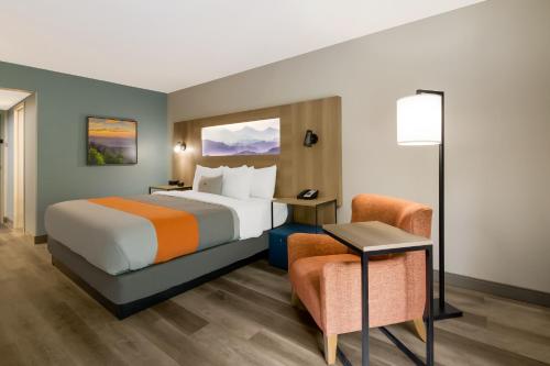 Super 8 by Wyndham Boone NC - image 11