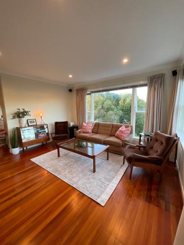 Refined, Retro & Relaxing - Paraparaumu