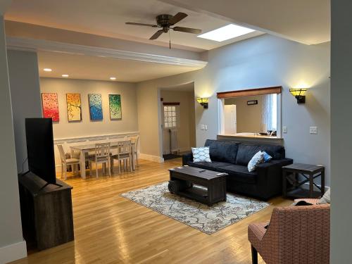 Spacious Medford Gem - Apartment - Medford