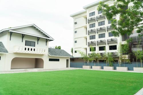 Exterior view, Adelina Hotel and Suites in Mati