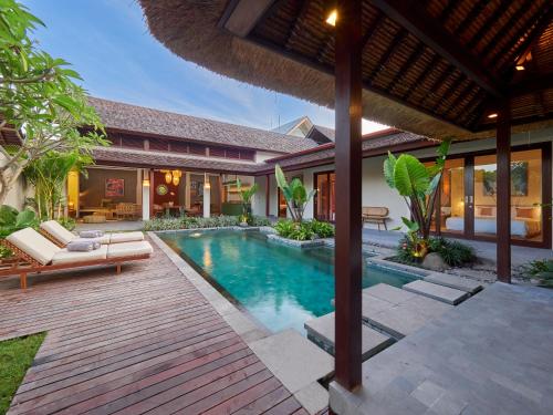 Bumbak Park Villas By Nakula Room Type -  Three-Bedroom Private Pool Villa Jasmine