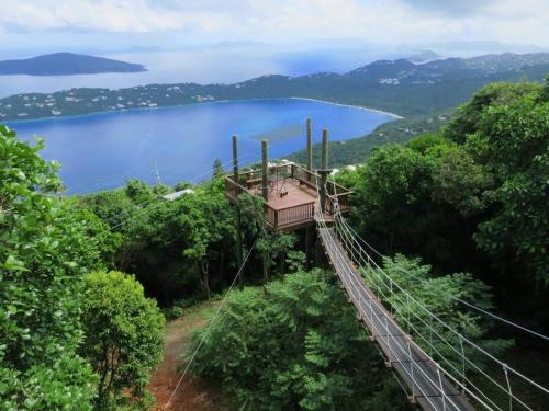 Brand New Luxury Private Pool Villa Amber - 5 mins walk to #Sapphire Beach in Red Hook