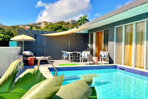 Brand New Luxury Private Pool Villa Amber - 5 mins walk to #Sapphire Beach in Red Hook