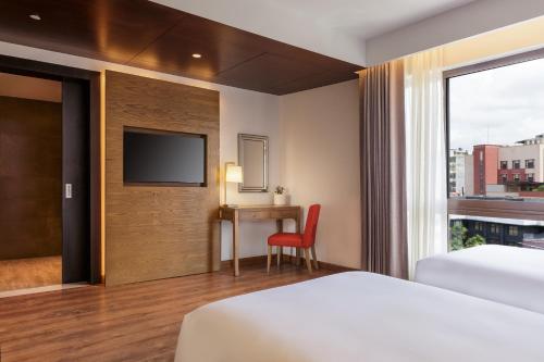 room detail thumbnail 1