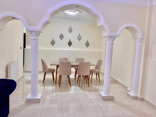 Great location apartment - image 2