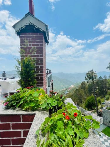 Hotel Wood Stock Luxury - A Boutique Property - Penthouse - Open Air Restaurant & Terrace