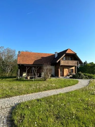 Steirahaus in Henndorf , Österreich