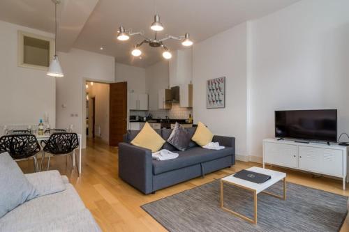 Fitzrovia Mansion Apartments in Belfast's Cathedral Quarter Room Type - One-Bedroom Apartment