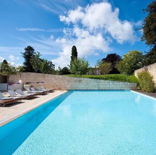 Úszómedence, A Luxury Retreat in the Cotswolds in Pilley