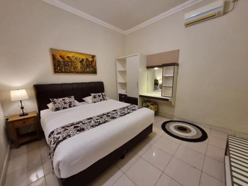 Omah Nayan Guesthouse Room Type - Superior Double Room